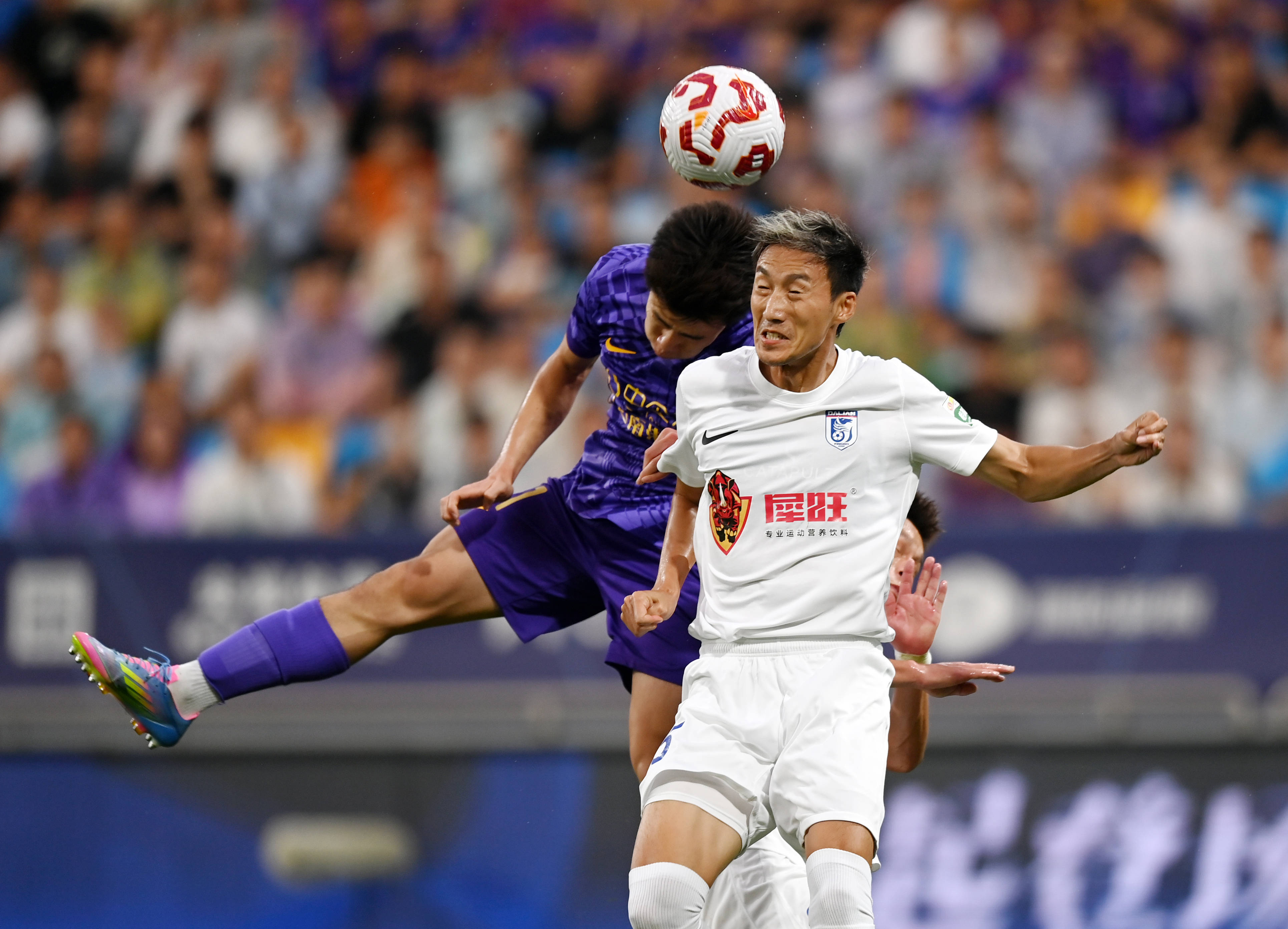 低且二次进 低且二次进